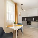 Vagabond Soho 4*