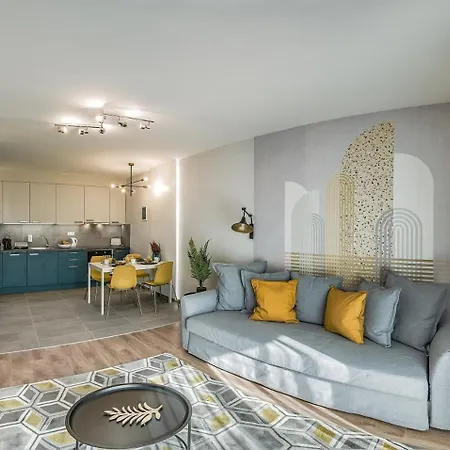 מלון דירות Vagabond Soho 4*