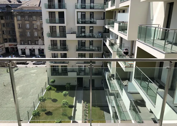 Vagabond Soho Aparthotel 4*